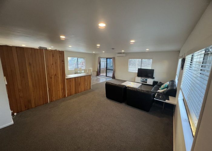  at 5B Mchardy Place, Glenfield, North Shore City, Auckland