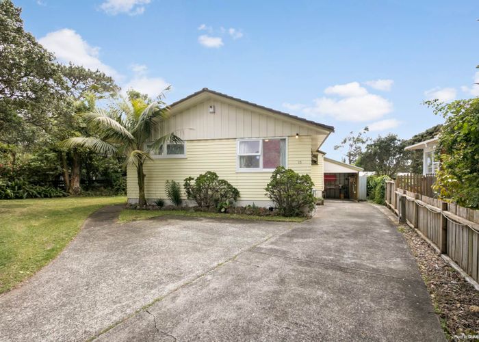  at 15 Pendlebury Street, Green Bay, Auckland