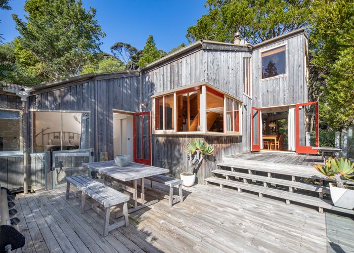  at 58 Lone Kauri Road, New Lynn