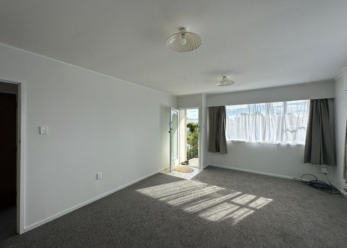  at 62a Tiroroa Avenue, Te Atatu South, Waitakere City, Auckland