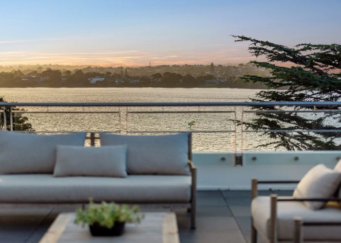  at 10/258 Hurstmere Road, Takapuna, North Shore City, Auckland