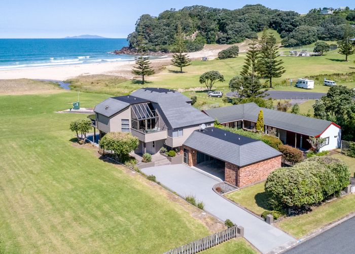  at 104 Bambury Place, Onemana, Whangamatā