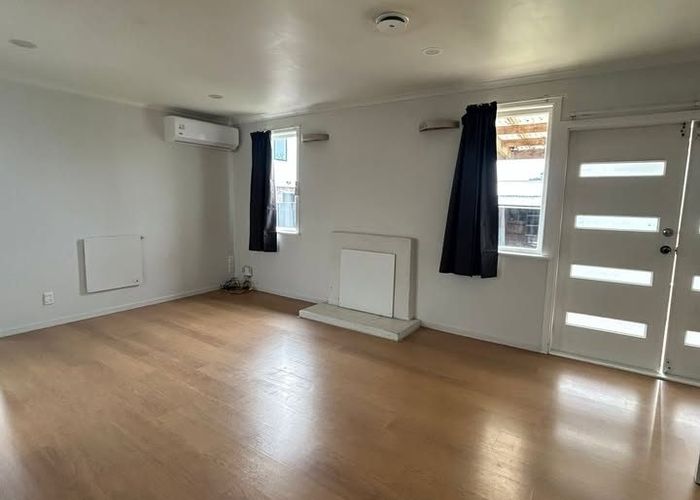  at 34 Beaumonts Way, Manurewa, Manukau City, Auckland