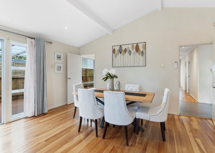  at 14 Manapouri Place, Pakuranga Heights, Auckland