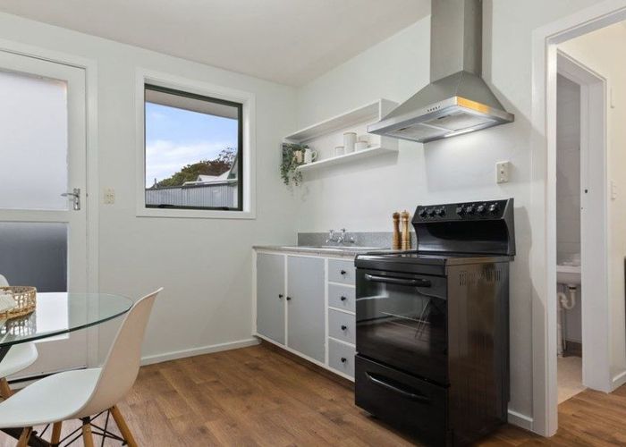  at 4/225 Edgeware Road, Edgeware, Christchurch