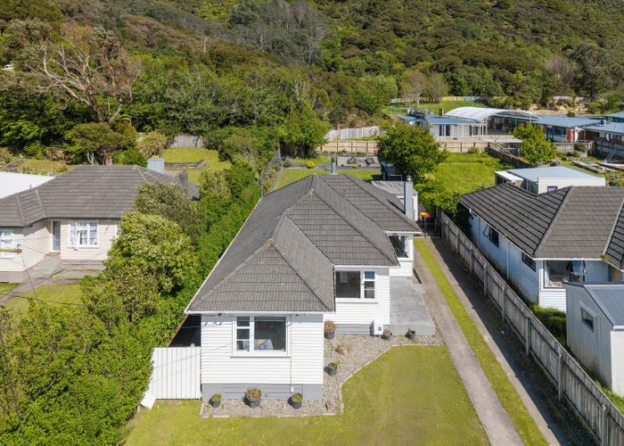  at 203 Wellington Road, Wainuiomata, Lower Hutt, Wellington