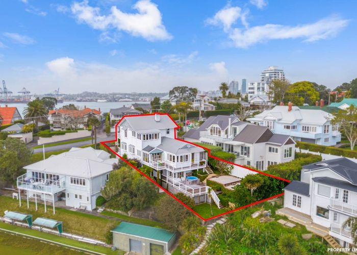  at 22 Stanley Point Road, Devonport, North Shore City, Auckland