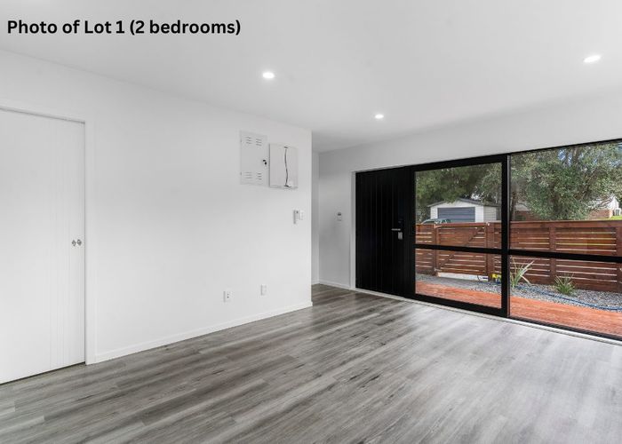  at 2/7 Gladfield Lane, Te Atatu Peninsula, Waitakere City, Auckland