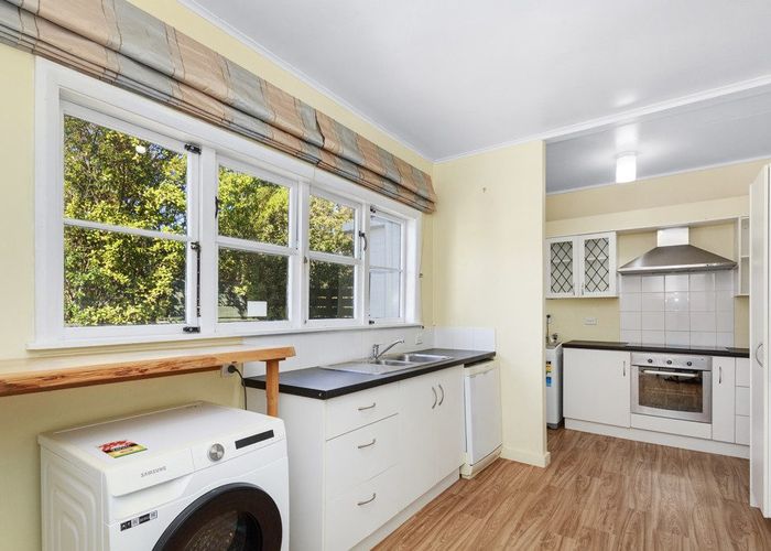  at 32 Durham Crescent, Fairfield, Lower Hutt, Wellington