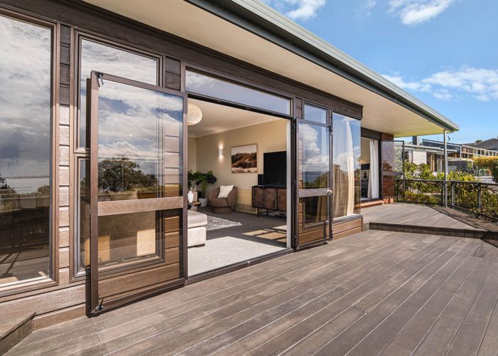  at 146 Pacific Parade, Army Bay, Rodney, Auckland