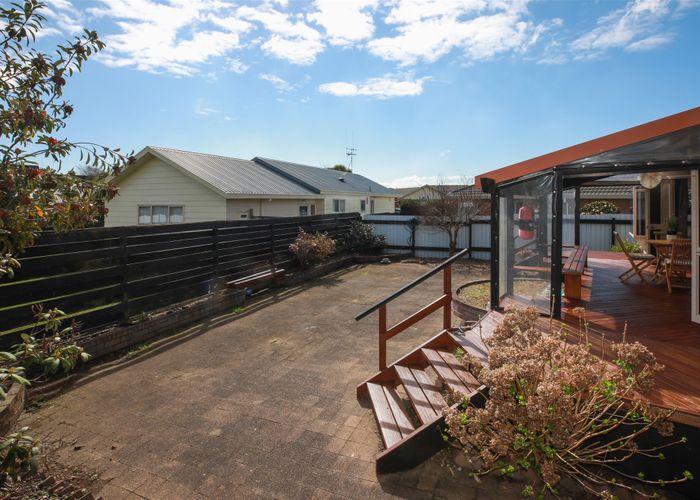 at 30 Endeavour Avenue, Flagstaff, Hamilton
