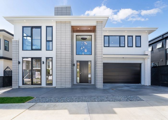  at 33 Grand Ridge Avenue, Flat Bush, Manukau City, Auckland