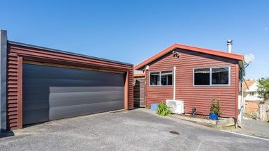  at 2/34 PATONS RD, Howick, Auckland
