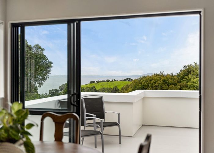  at 86 Wade River Road, Stanmore Bay, Whangaparaoa
