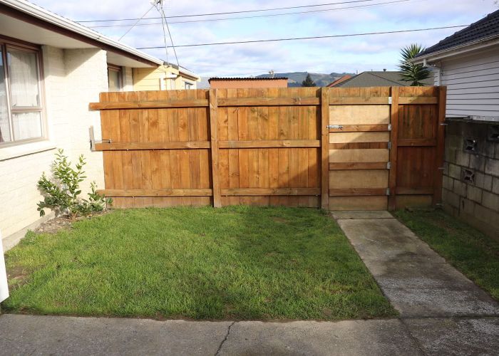  at 2/30 Whitley Avenue, Ebdentown, Upper Hutt, Wellington