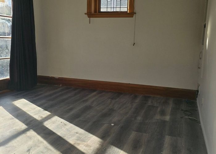 at 2/304 Ferry Road, Waltham, Christchurch City, Canterbury