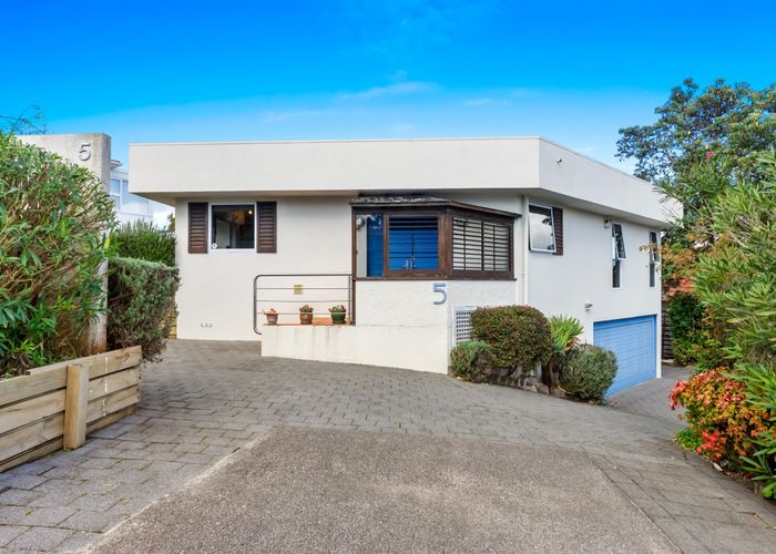  at 1/5 Seaview Road, Castor Bay, North Shore City, Auckland