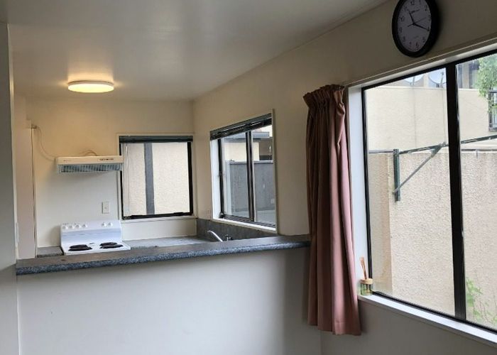  at 4/10 Dilworth Street, Riccarton, Christchurch City, Canterbury