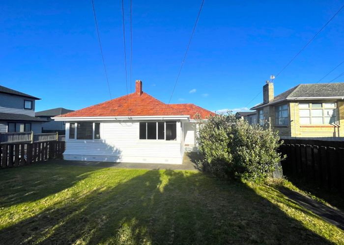  at 1584 Dominion Road Extension, Mount Roskill, Auckland