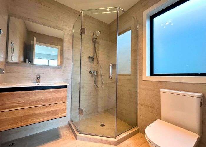  at 2C Derrett Pl, Mangere Bridge, Manukau City, Auckland