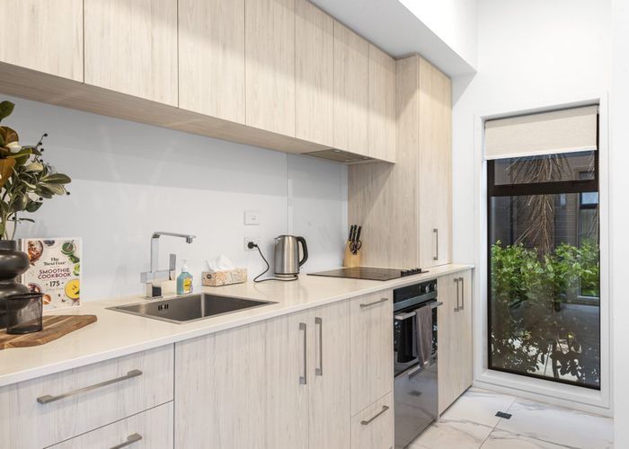 at 1/322 Hereford Street, City Centre, Christchurch City, Canterbury