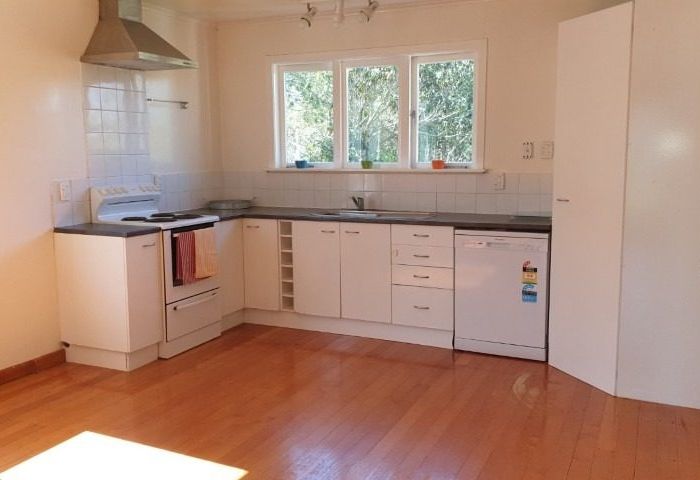  at 54 Chippendale Crescent, Birkdale, North Shore City, Auckland