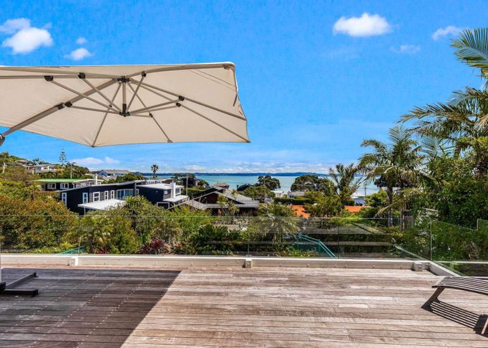  at 18 De Luen Avenue, Tindalls Beach, Rodney, Auckland
