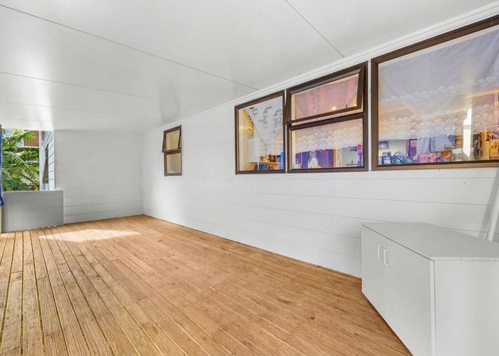  at 33 Metcalfe Road, Ranui, Waitakere City, Auckland