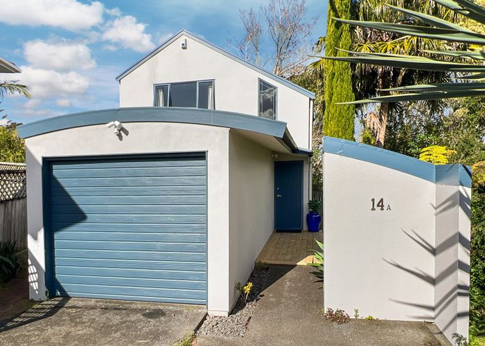  at 14a McHardy Place, Glenfield, North Shore City, Auckland
