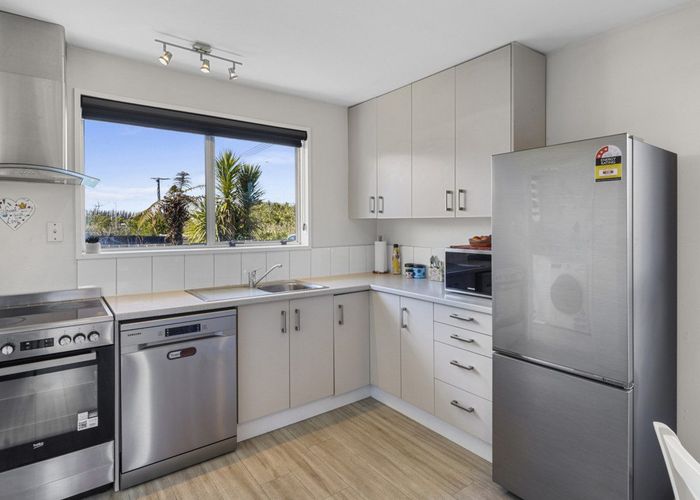  at 1/125 Prestons Road, Redwood, Christchurch