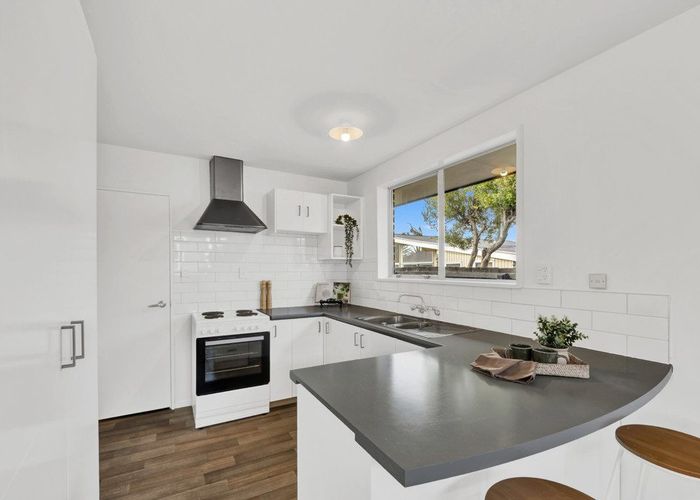  at 2/166 Rocking Horse Road, Southshore, Christchurch City, Canterbury