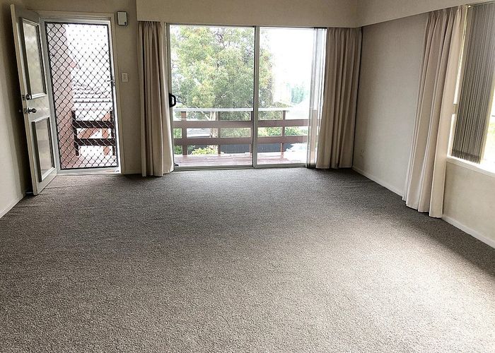  at 2/82 Newhaven Road, Mairangi Bay, North Shore City, Auckland
