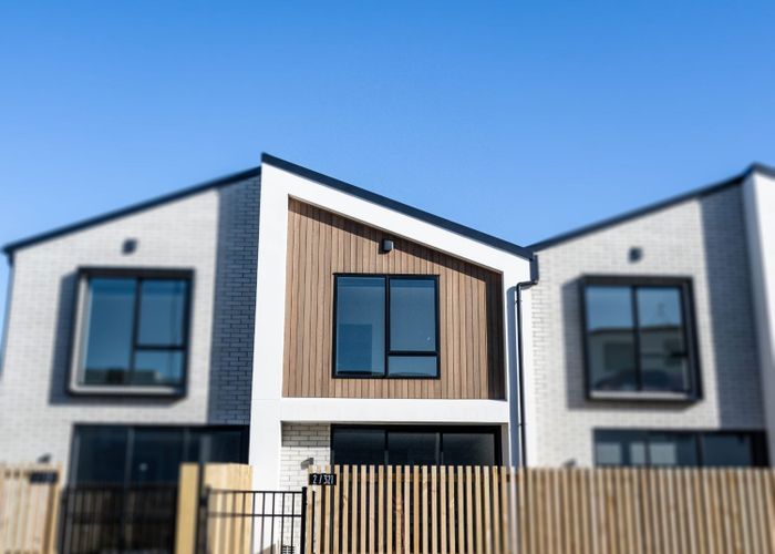 at 2/317 Lincoln Road, Addington, Christchurch