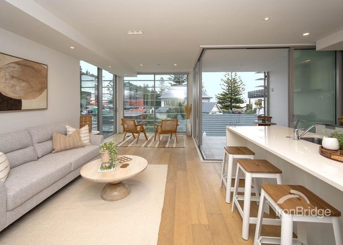  at 2/22 Esplanade, Sumner, Christchurch City, Canterbury