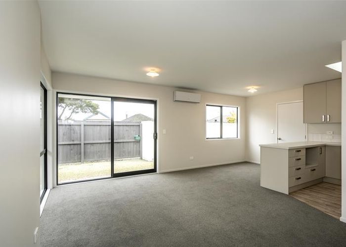 at 2/182 Brougham Street, Sydenham, Christchurch
