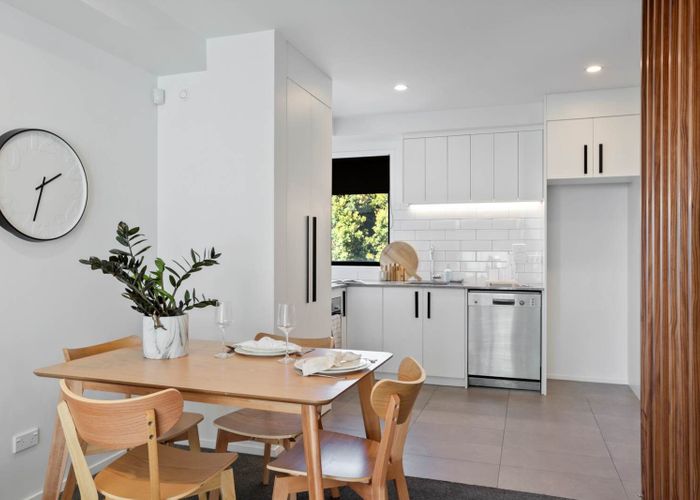  at 1824 Great North Road, Avondale, Auckland City, Auckland