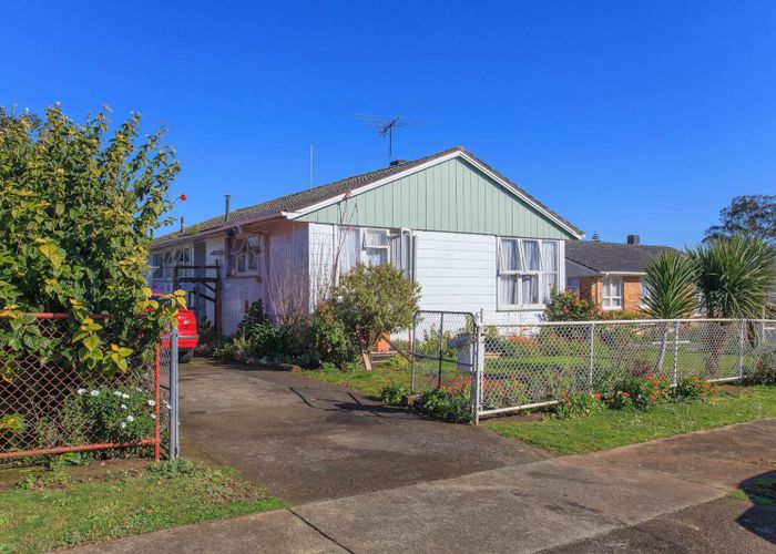  at 80 Caravelle Close, Mangere, Auckland