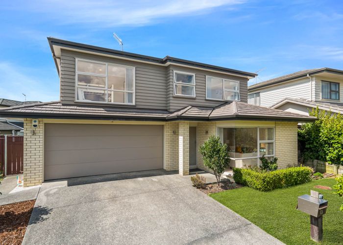  at 13 Oakhurst Avenue, Flat Bush, Auckland