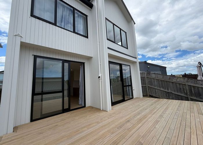  at 106 Waekahu Road, Westgate, Waitakere City, Auckland