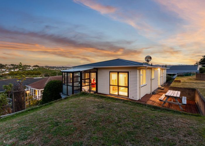  at 48 Te Pene Avenue, Titahi Bay, Porirua, Wellington