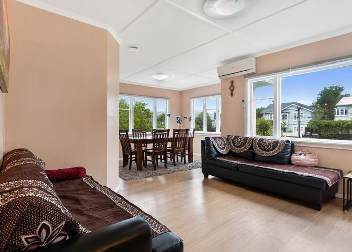  at 28 Richmond Avenue, Karori, Wellington, Wellington