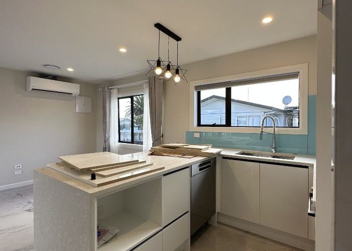  at 9 Dunstan Place, Otara, Auckland