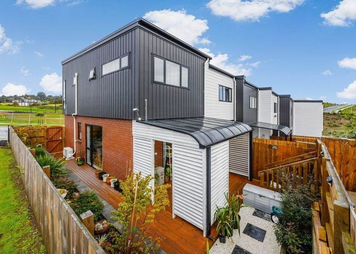  at 39 Hearth Street, Flat Bush, Manukau City, Auckland