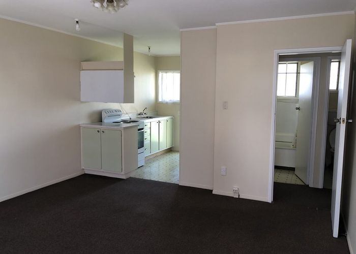  at 4/111 East Tamaki Road, Papatoetoe, Manukau City, Auckland