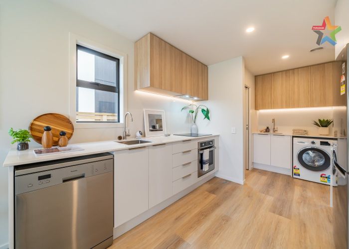  at 27 Te Ara o Papatahi, Wainuiomata, Lower Hutt, Wellington