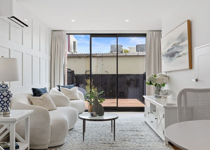  at 3/196 Hills Road, Edgeware, Christchurch City, Canterbury