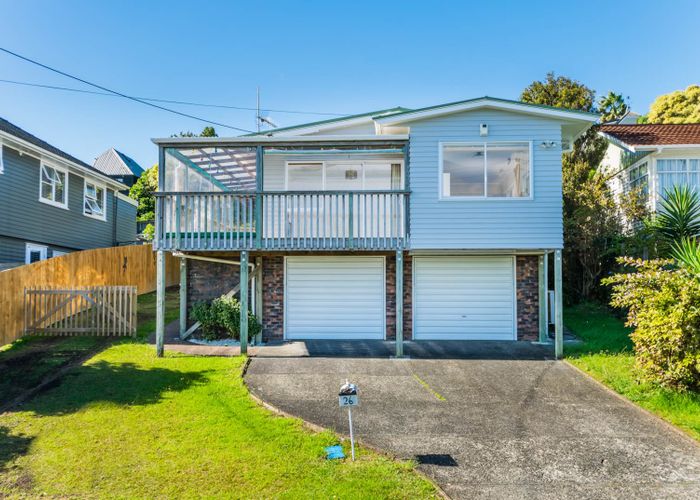  at 26 Sea Vista Avenue, Beach Haven, Auckland