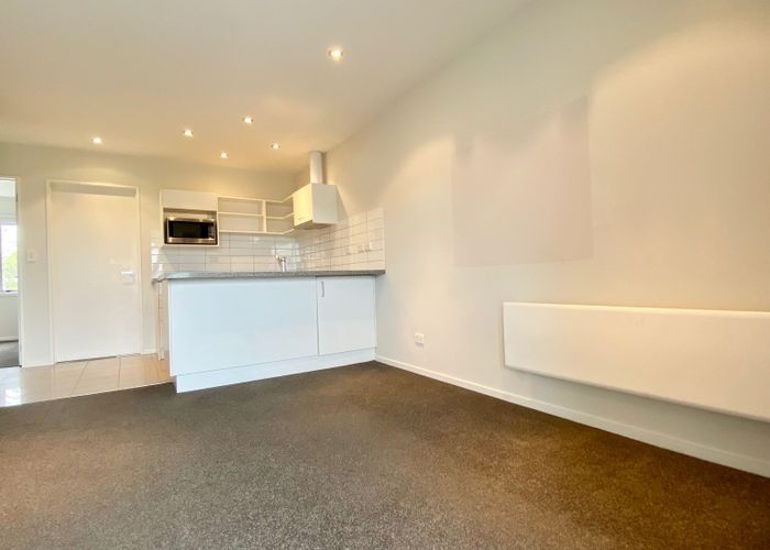  at 9D/71 Spencer Road, Oteha, Auckland