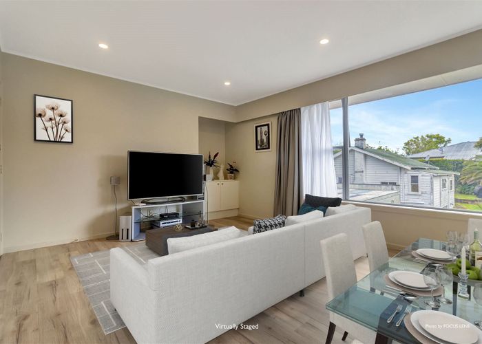 at 2/38 Shackleton Road, Mount Eden, Auckland