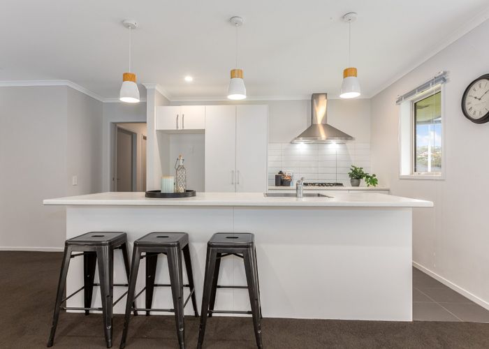  at 26 Mooring Close, Whitby, Porirua